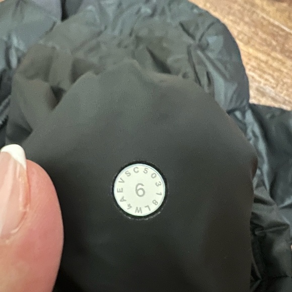 Lululemon lightweight reversible bomber - Picture 4 of 4